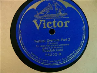 small_victor 55202 b.webp